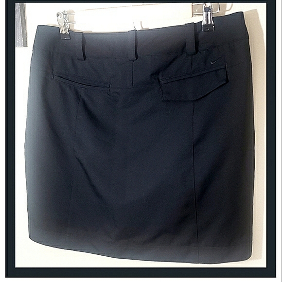 Nike GOLF SKIRT.......SIZE 8 - Picture 2 of 2